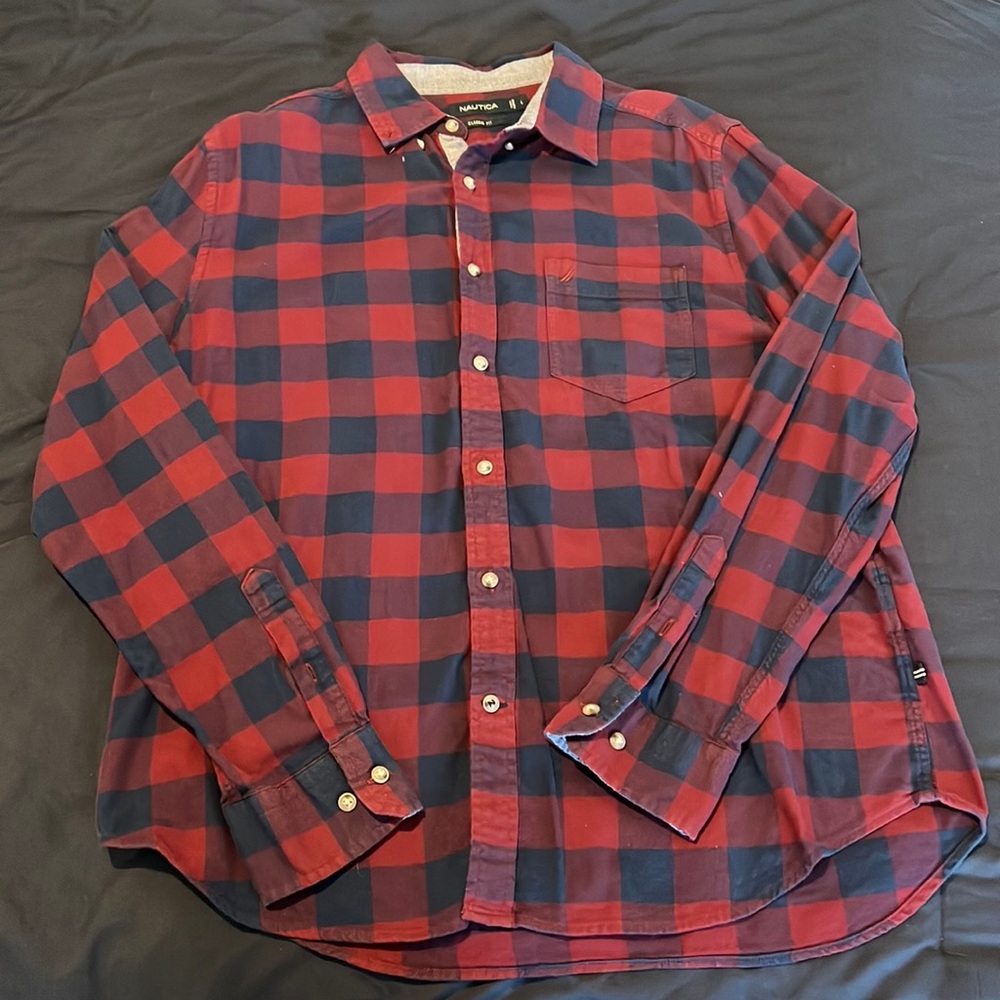 Nautica Button Down (Classic Fit). Large. Maroon/Navy.